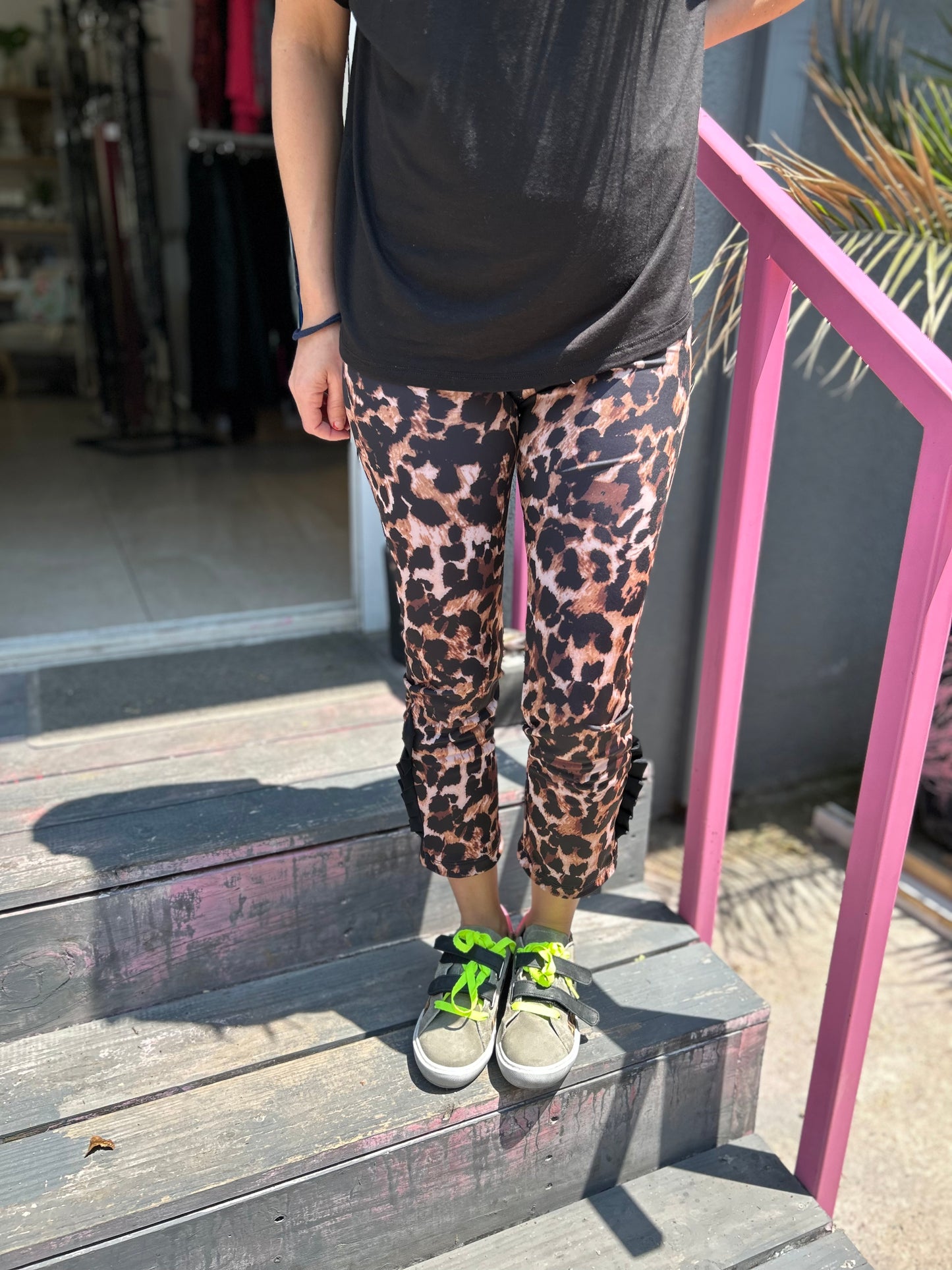 Patas Ema - Animal Print y vuelo Negro