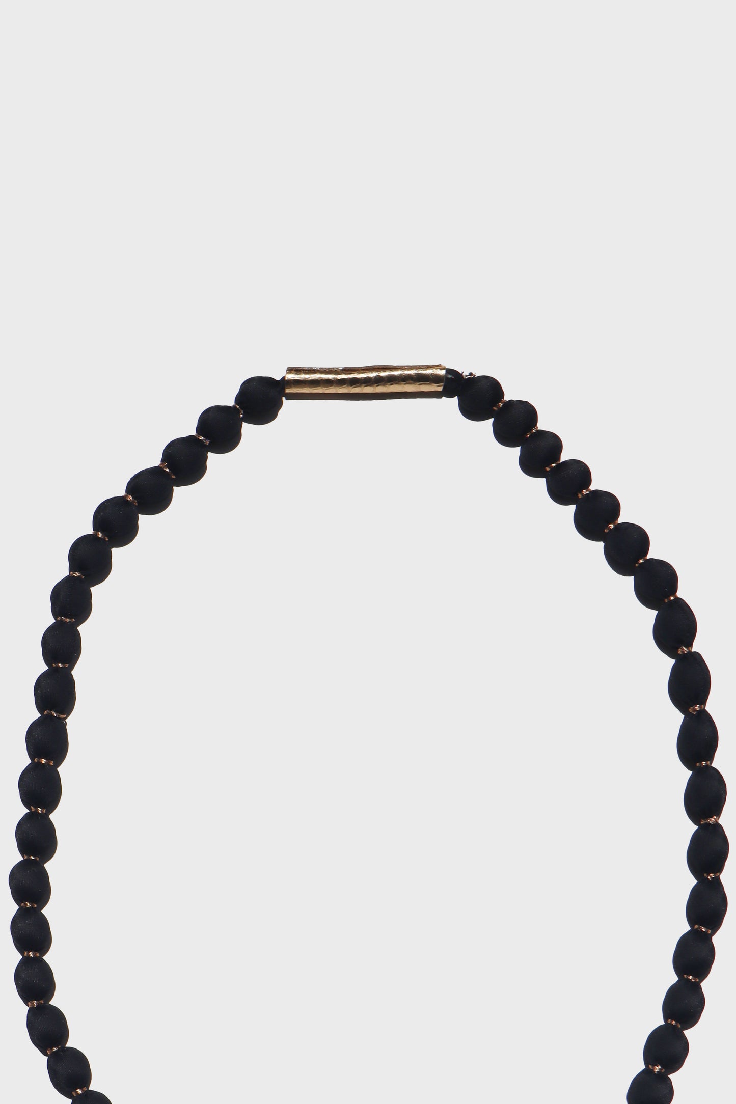 Collar - Negro y Dorado