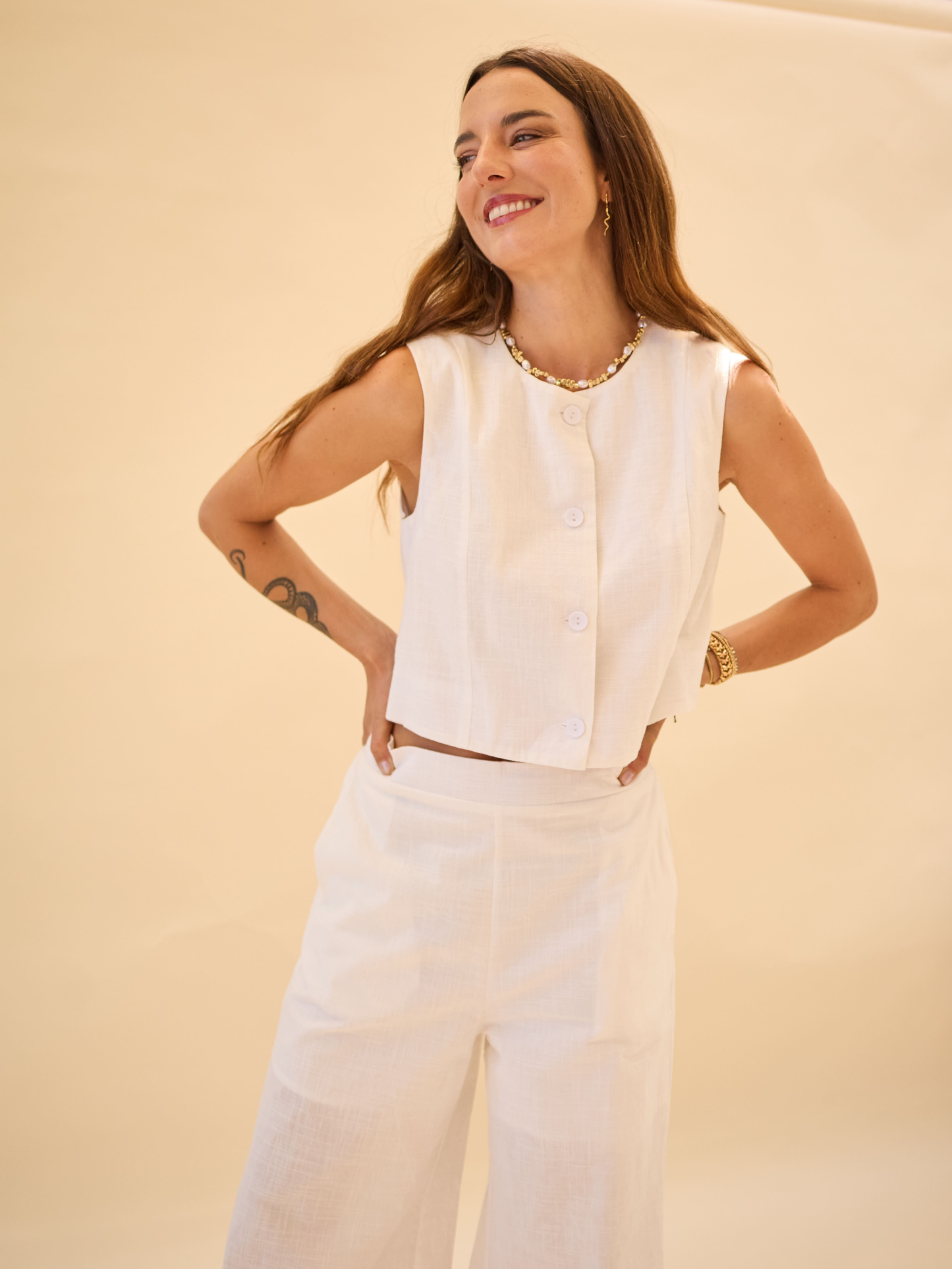 Gillette Lara - Blanco