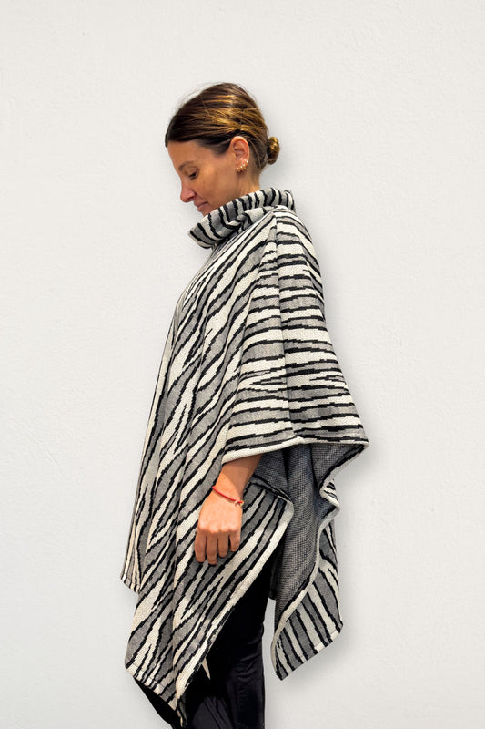 Poncho print gris