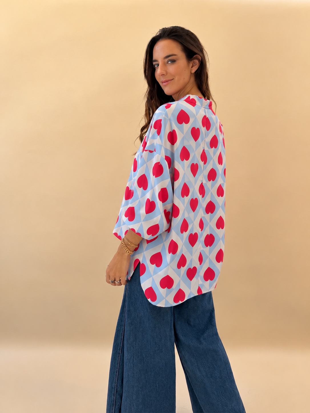 Blusa Paz - Corazón Celeste y Rojo