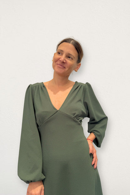 Vestido Amparo verde militar
